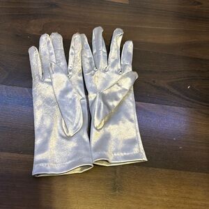 Grey Silk Gloves
